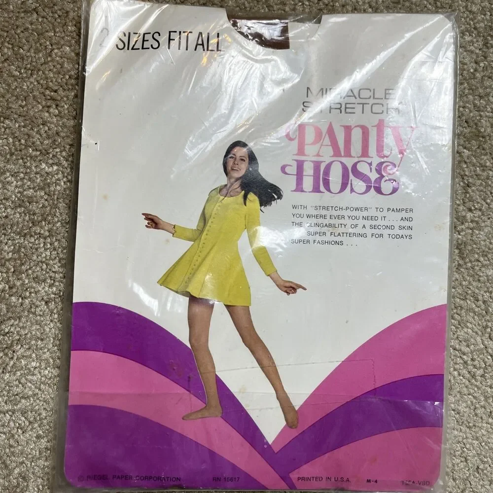 VTG 70s Retro Mod Miracle Stretch Pantyhose Nylons Beige Sz 1 Fit 4’11”- 5’4” US